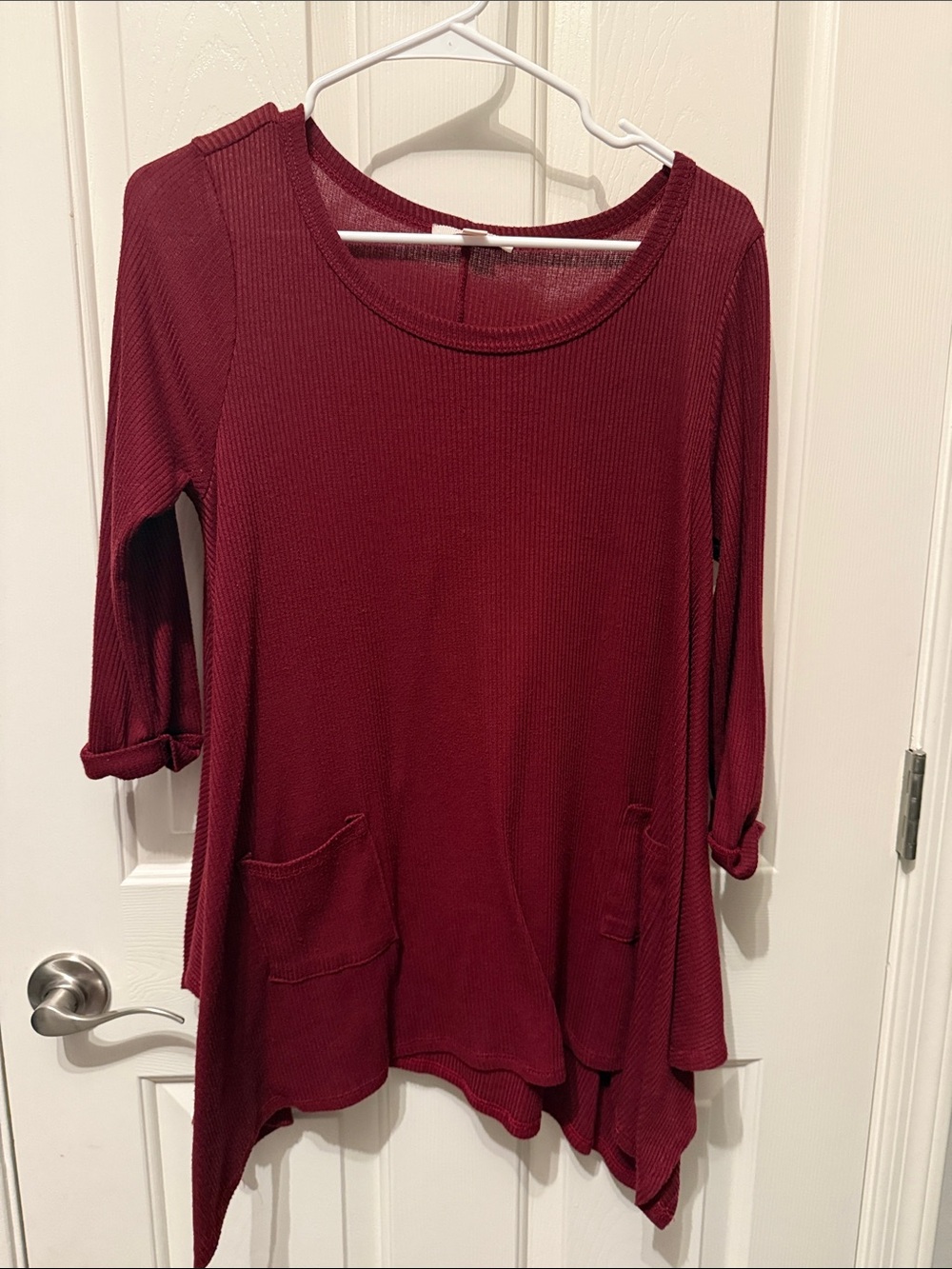 Women’s Scoop Neck Long Sleeve Tunic in Wine - Size M